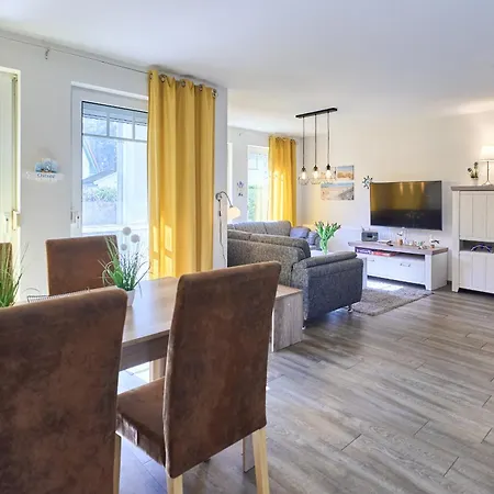 52 3, Lindenweg 6 C * Karlshagen